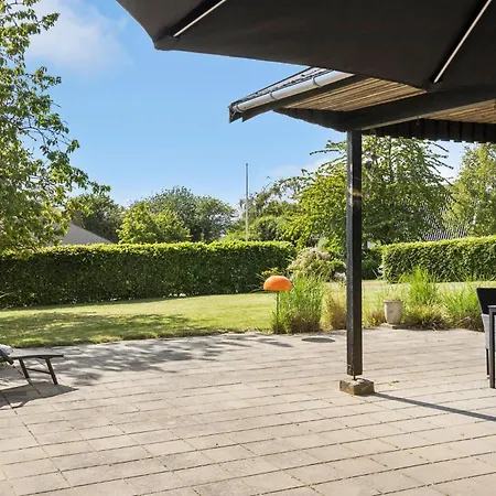 Casa de Férias 3 Bedroom Awesome In Brenderup Fyn Skovs-Hojrup