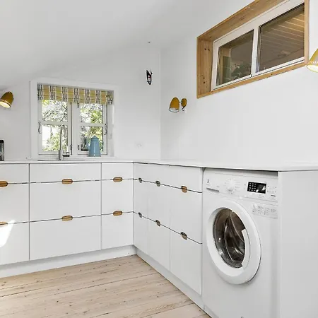 Hébergement de vacances 3 Bedroom Awesome In Brenderup Fyn Skovs-Hojrup