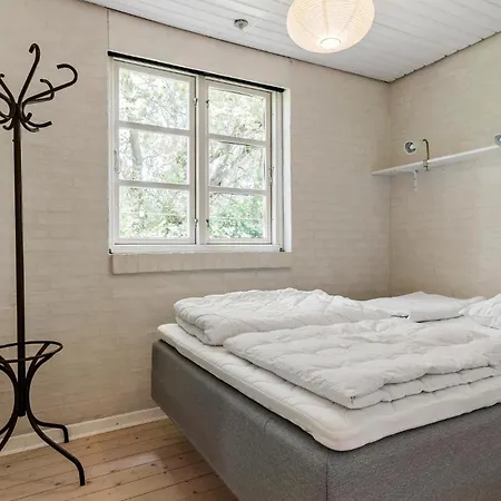 3 Bedroom Awesome In Brenderup Fyn * Skovs-Hojrup