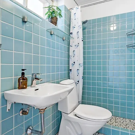 Casa de Férias 3 Bedroom Awesome In Brenderup Fyn
