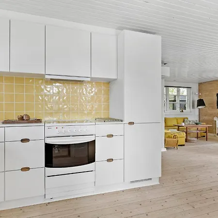 3 Bedroom Awesome In Brenderup Fyn Skovs-Hojrup