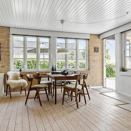 3 Bedroom Awesome In Brenderup Fyn * Skovs-Hojrup